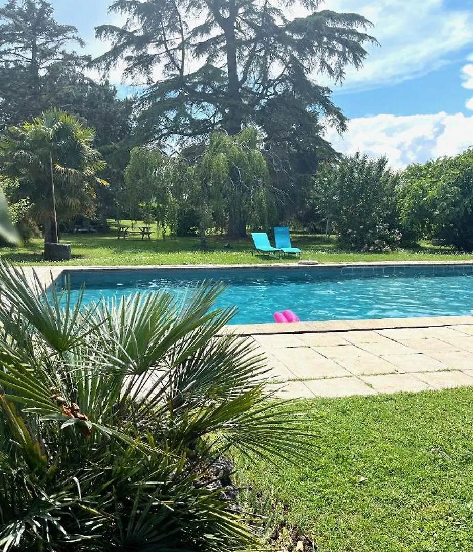 Gite Cocooning Avec Piscine Bouge-Chambalud